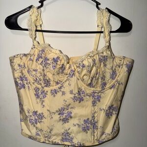 LOUNGE British Design Floral Lace-Trimmed Women's Top PIECE 1/2